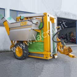 GREGOIRE G2 TOW-BEHIND GRAPE HARVESTER - V101